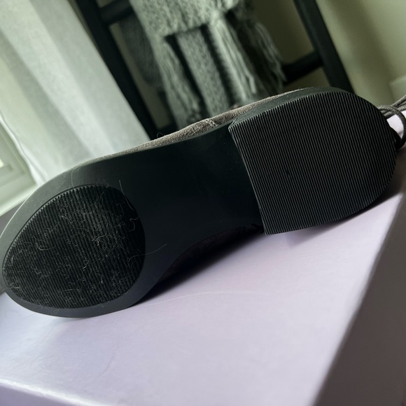 Boots - Picture 3 of 3